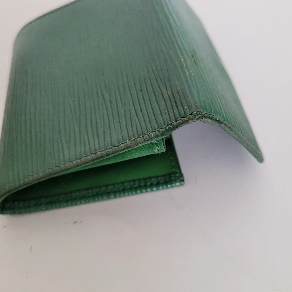 Louis Vuitton Borneo Green Epi Leather Compact Wallet Coin Purse CA0926